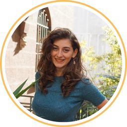 eğitmen İklim'in gülen portresi