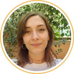 eğitmen Kübra'nın gülen portresi